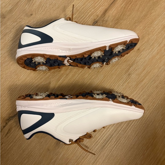 Callaway Woman’s White Golf Shoes - Picture 4 of 5